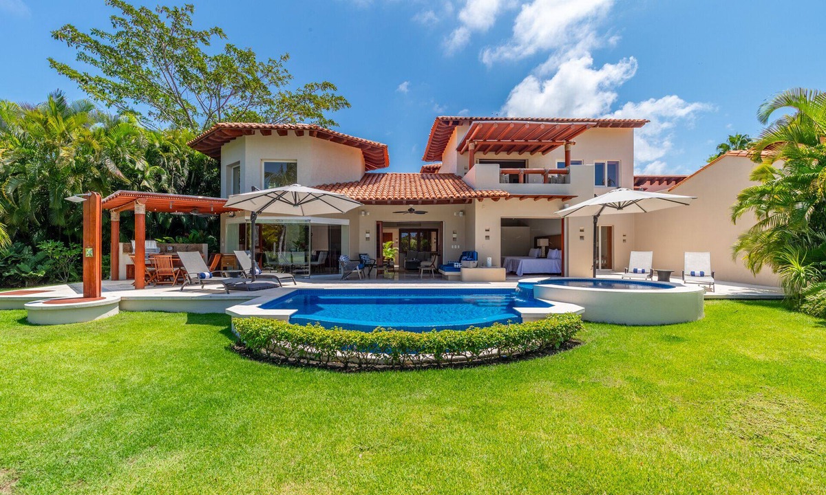 Punta de Mita Villa | Luxurious 4-Bed Villa in Punta Mita: Heated Pool & Spa, Privacy and Amazing View