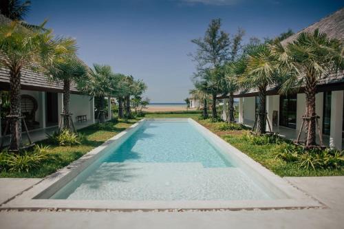 Laem Set Villa | Luxury Beachfront Villa with Staff