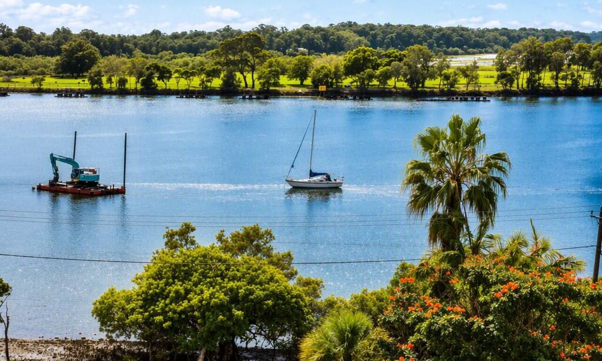 Port Macquarie House | Luxury Caravan on Hastings River-Pet Friendly