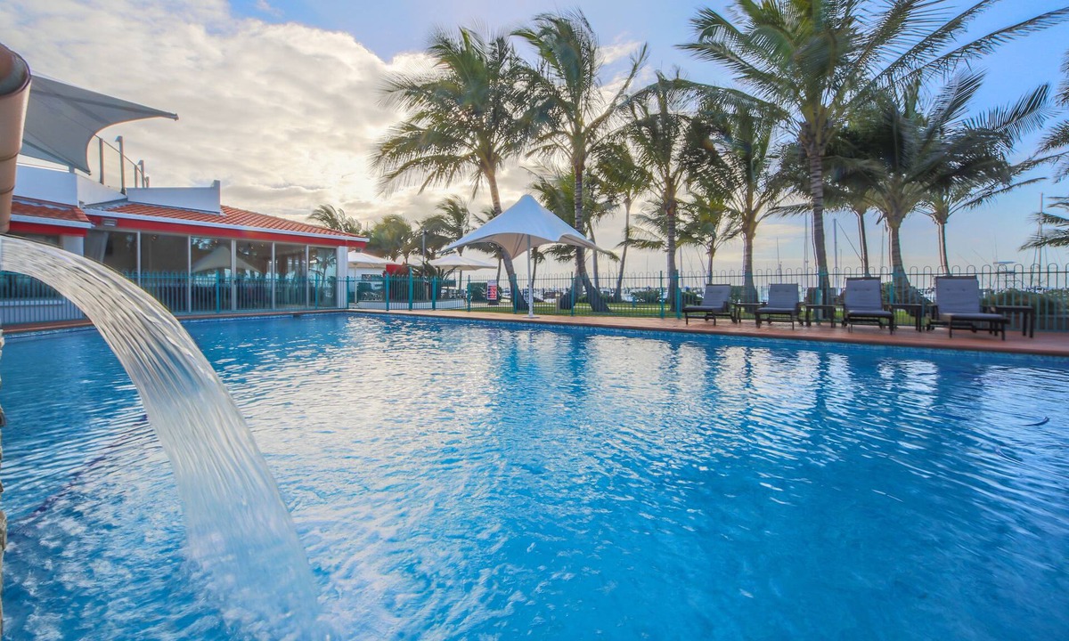 Mackay Harbour Hotel | Mantra Mackay