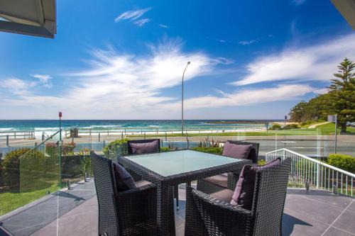 Mollymook Apartment | Mariners Mollymook Beach - beachside apartment