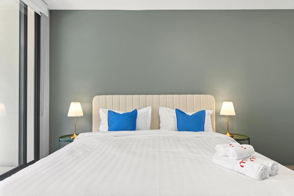 Cronulla Apartment | MetaWiseBnB Cronulla Beach Walk to Train & Shops 1