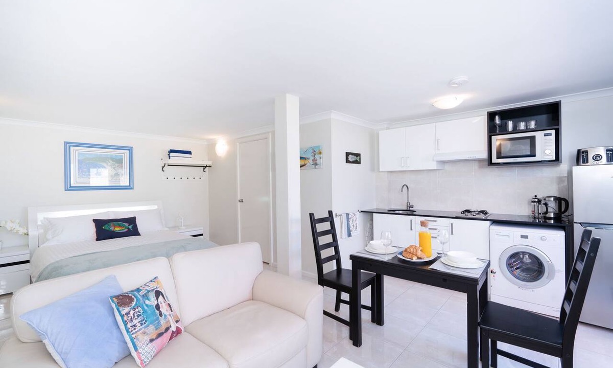 Trigg Apartment | Mettam's Magic @ Trigg Beach Studio