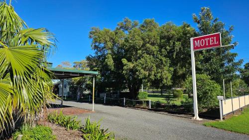 Mitchell Hotel | Mitchell Motel & Cabins