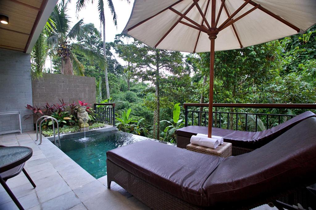 Melayang Hotel | MJ House
