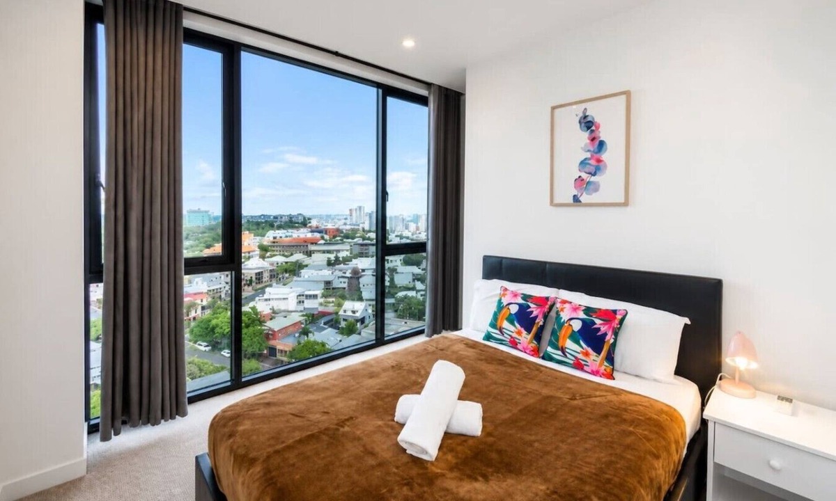Spring Hill Apartment | Modern 1BR Spring Hill w/Pool, Gym & Parking M14