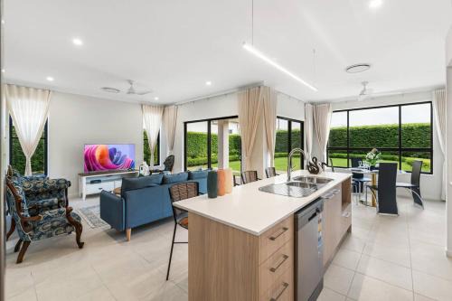 Park Ridge House | Modern 4BR Family Home in Peaceful Park Ridge