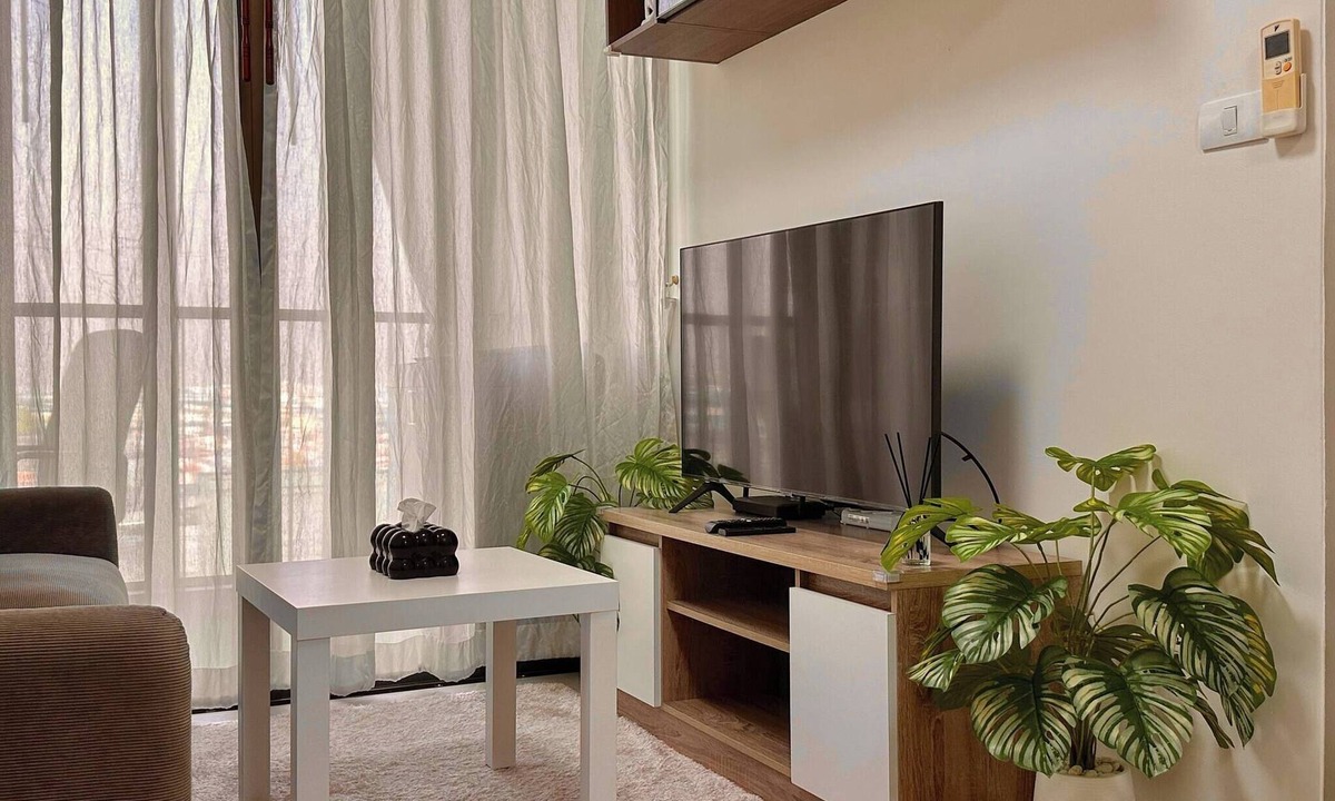 Bang Na Apartment | Modern Luxury Escape BTS Udom Suk 0m