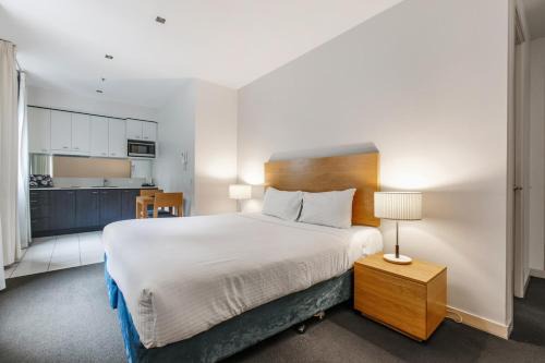 South Yarra Apartment | Modern Nomads Charming Studio in Prime Location near Station
