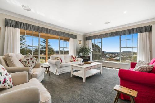 Molong House | Molong House WIth A View, NSW