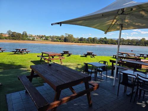 Moruya Hotel | Moruya Waterfront Hotel Motel