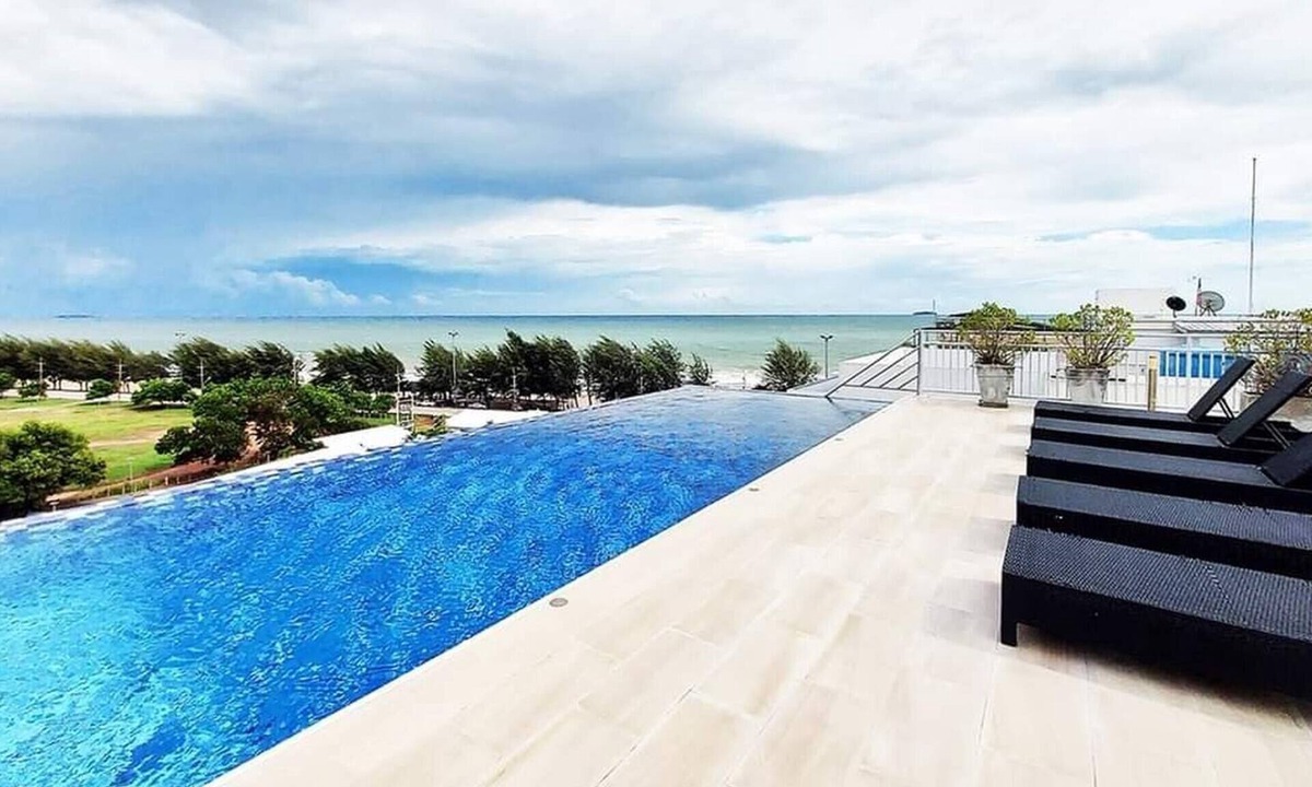 Kram Apartment | MOSAIC AD63M at Laem Mae Phim with Pool Access