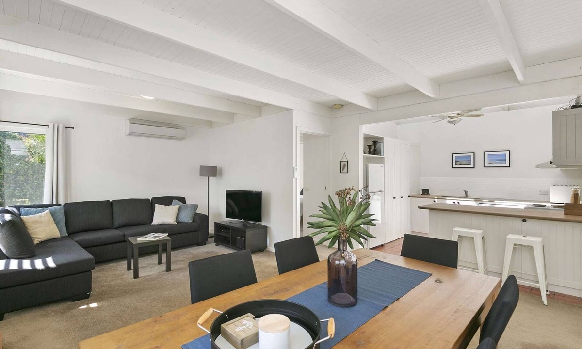 Anglesea House | Mysa Anglesea. Sleeps 6 WiFi. Netflix. CafesShops