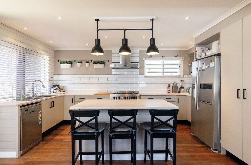 Scarborough House | Oasis in Scarborough, 2min walk to beach,sleeps 8