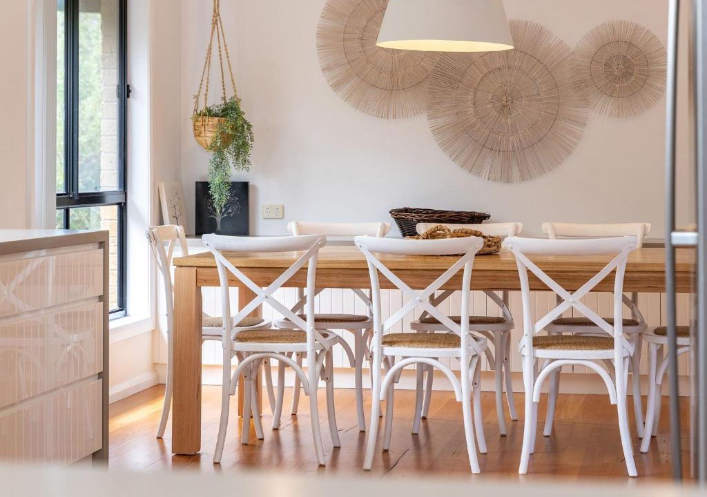 Boomerang Beach House | Ocean Breeze on Cooper