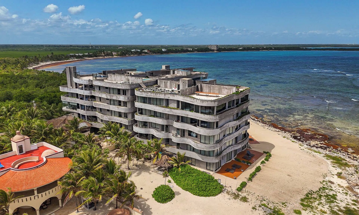Tulsayab Apartment | Oceanfront 3BR Luxury Maiim Tankah w/Pool & Gym