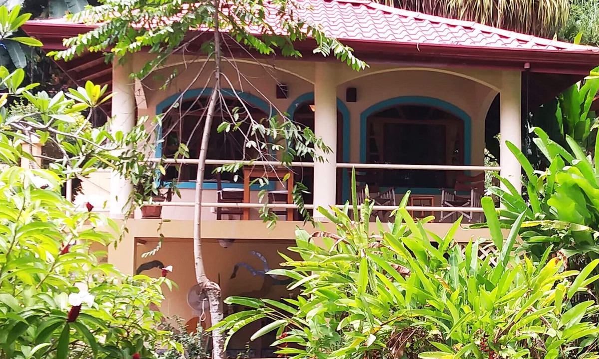 Dominicalito Cottage | Oceanfront rentals at Beach House Incognito