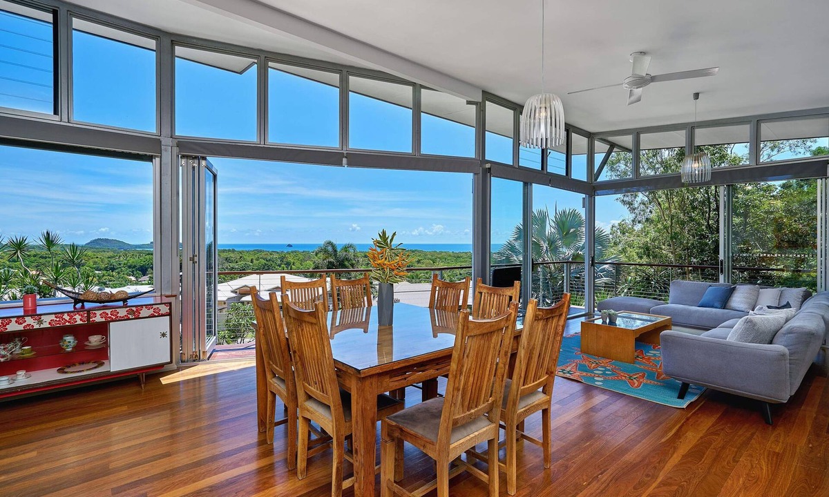 Palm Cove House | Oceanview Family Retreat w/Private Pool & Fast WiFi