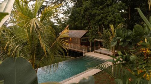 Selemadeg Resort | Offtrack MUAY THAI, all-inclusive training camp