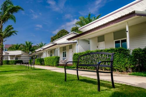 Bang Mak Hotel | ONE Chumphon Hotel