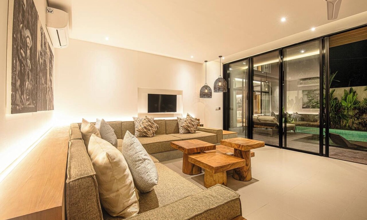 Batubelig Villa | Opulent 6BR Villa, 400m from Canggu Golden Shore