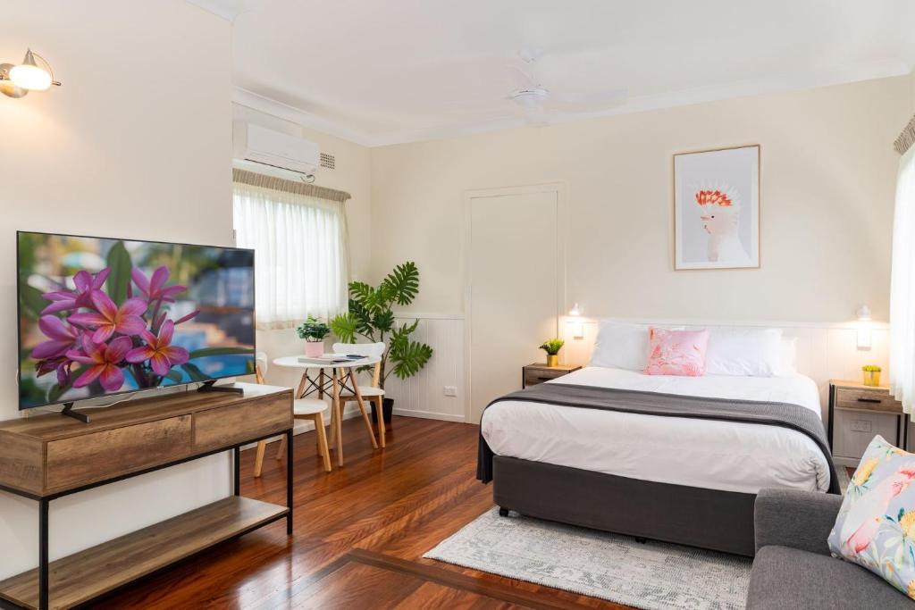 Forster Hotel | Pacific Motel 02