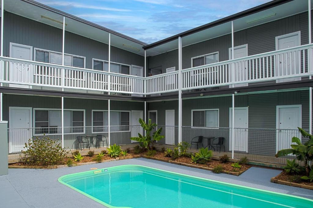 Forster Hotel | Pacific Motel 09