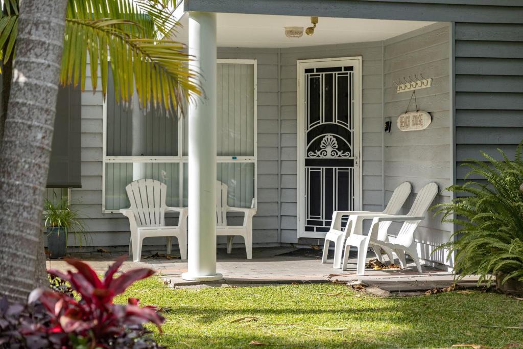 Elizabeth Beach House | Pacific Palms