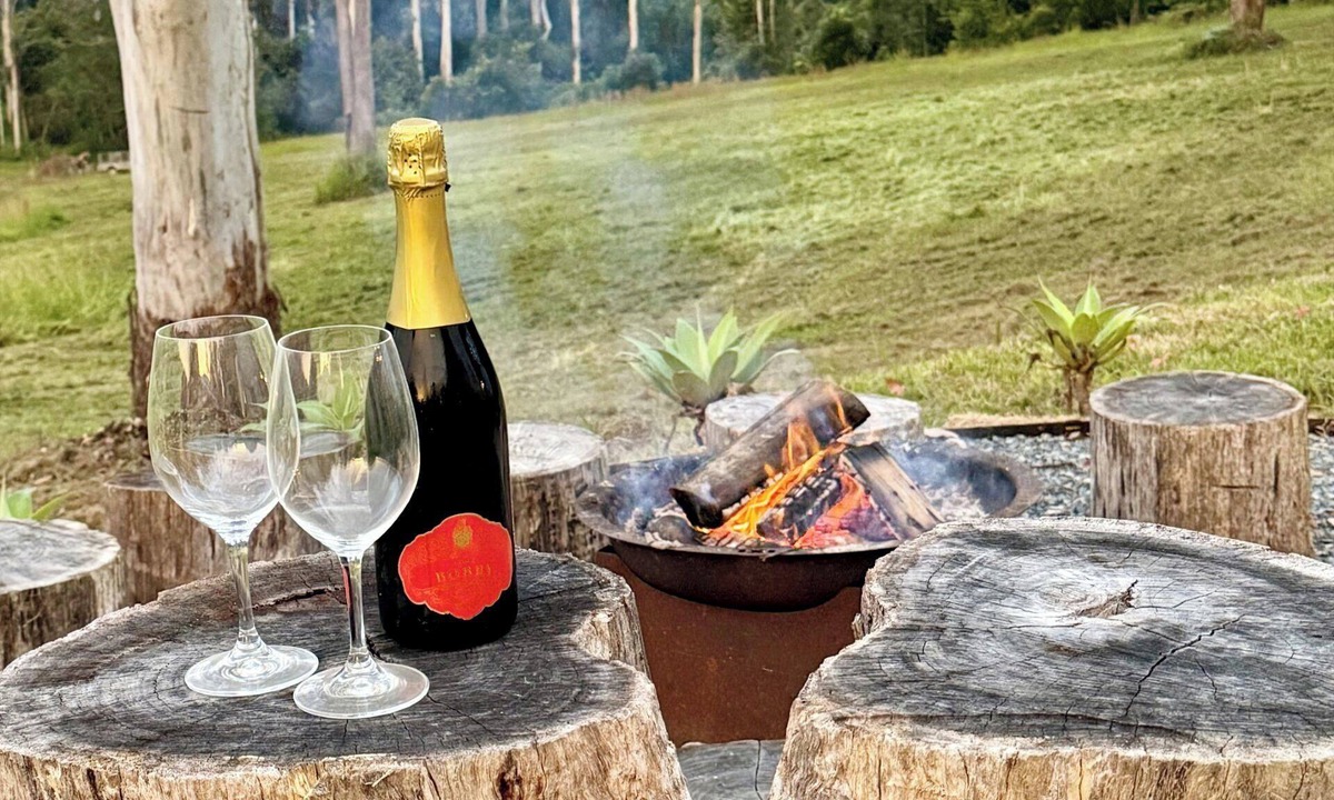 Brierfield Apartment | Paddock Heights Farmstay - Firepit & Games Shed