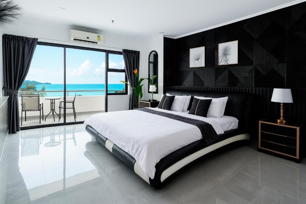 Patong Apartment | Patong Tower 2-Bedroom Sea View