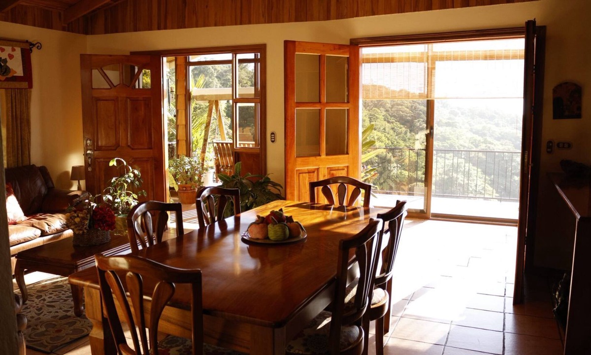 Quebrada Grande Cabin | Peaceful 4 bedroom cabin in Monteverde, perfect for nature lovers - Sun's End