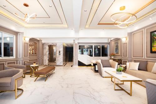 Bang Khae Nuea Hotel | Penyos Suite