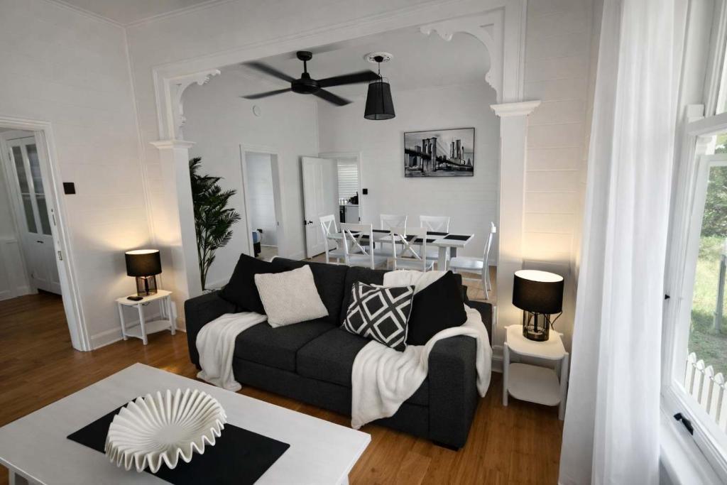 Railway Estate House | Pet-Friendly Family Home Near Stadium,Townsville