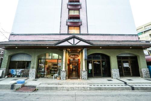 Khanna Yao Hostel | PJR Chateau