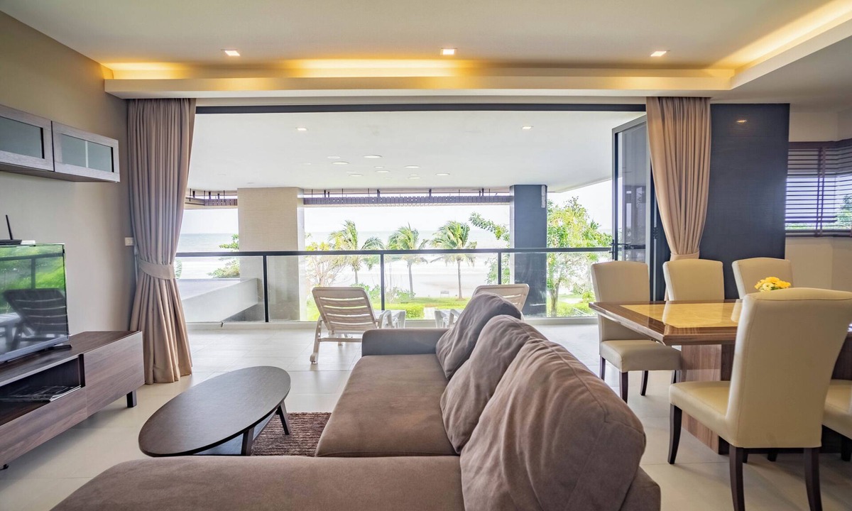 Mae Pim Condo | Private Beachfront 2 Bedroom Suite Full Ocean View
