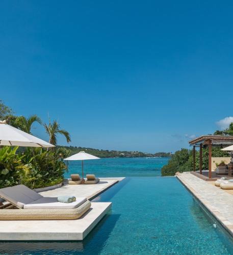 Mushroom Bay Villa | Private Oceanfront Villa Kingfisher - 20m Infinity Pool