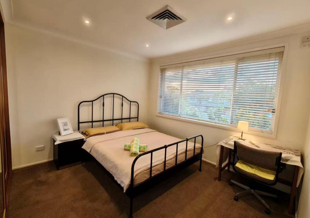 Winston Hills House | Quiet Double Room M Winston Hills