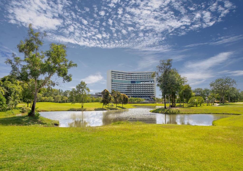 Batam Hotel | Radisson Golf & Convention Center Batam