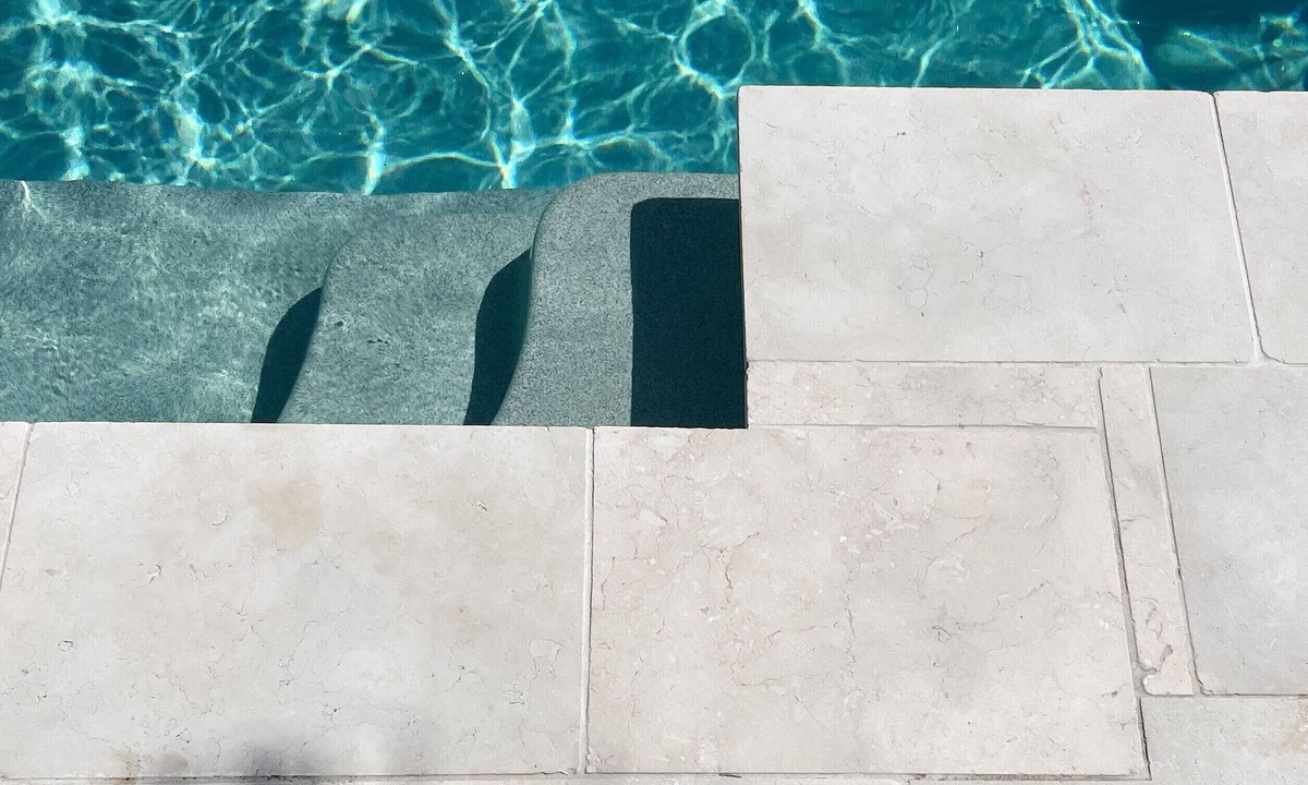 Coolum Beach House | relax poolside, stroll to the beach, dog friendly
