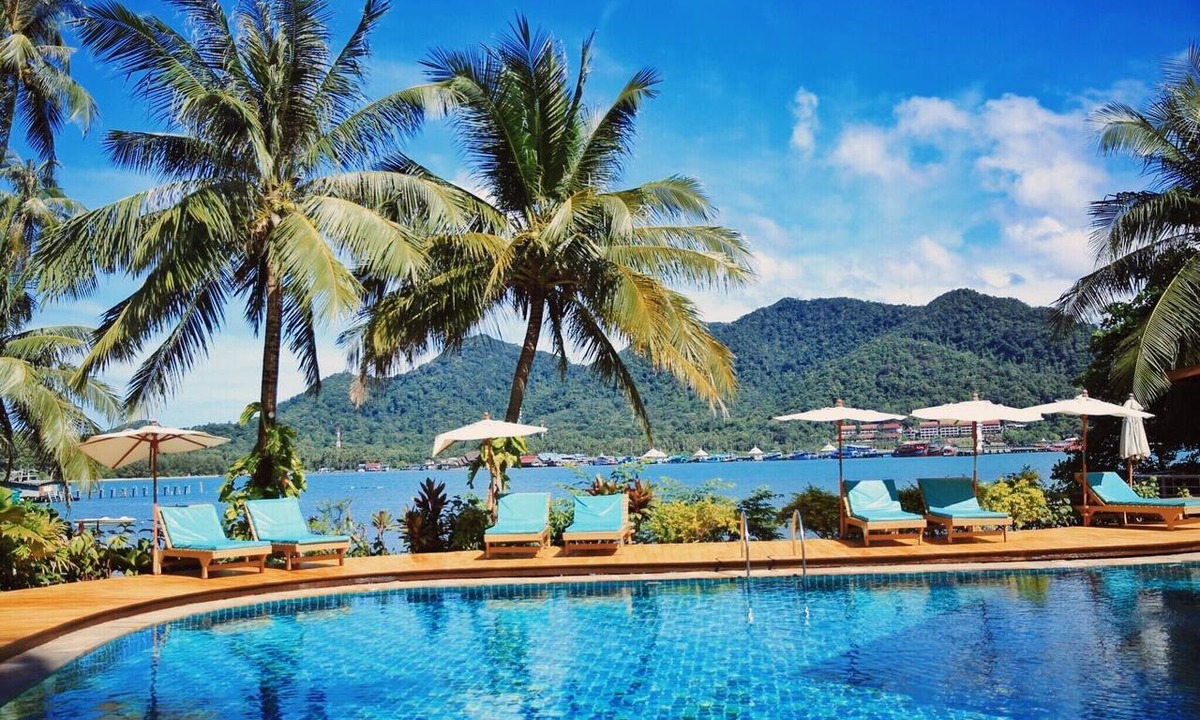 Bang Bao Bay Hotel | Resolution Resort