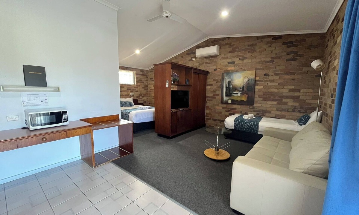 Glen Innes Hotel | Rest Point Motor Inn