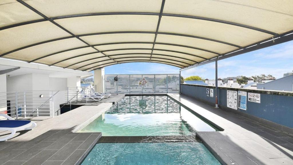 Chippendale Apartment | Retro Chippendale Stay - Pool & Gym Access