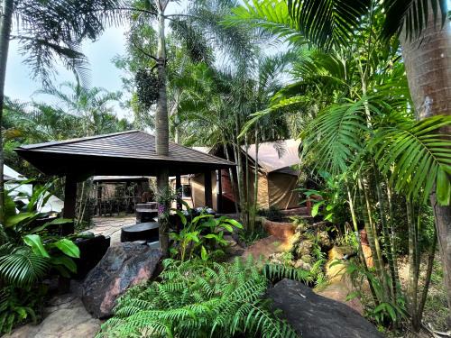 Kaeng Krachan Resort | River tales ริเวอร์เทลส์แก่งกระจาน