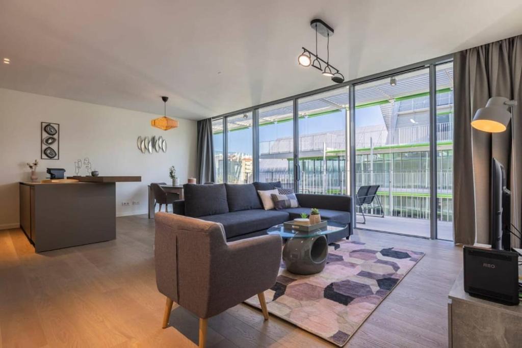 Marvila Apartment | Riverside Delight