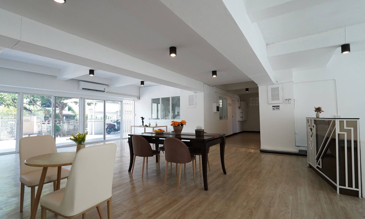 Lak Si Hotel | RoomQuest IT Square Don Mueang Airport