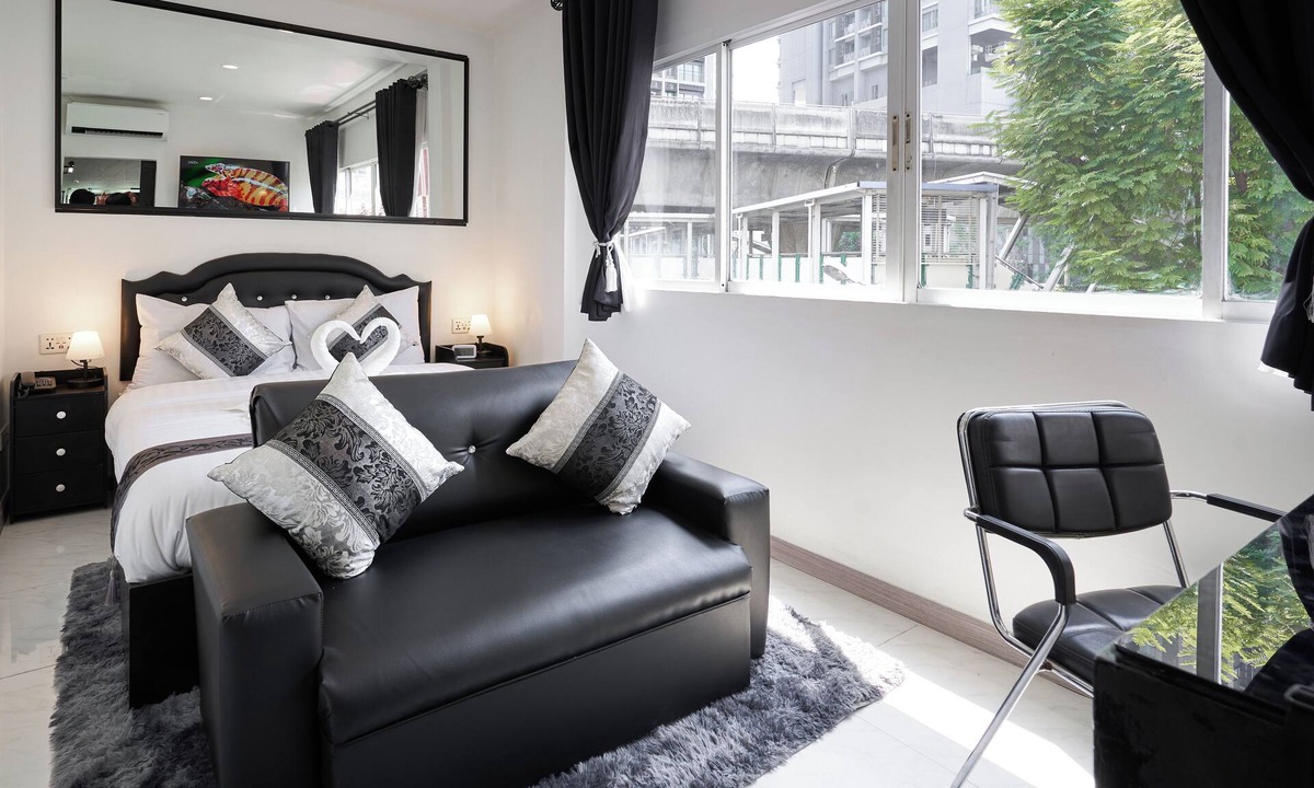 Wattana Hotel | rooms are all city view