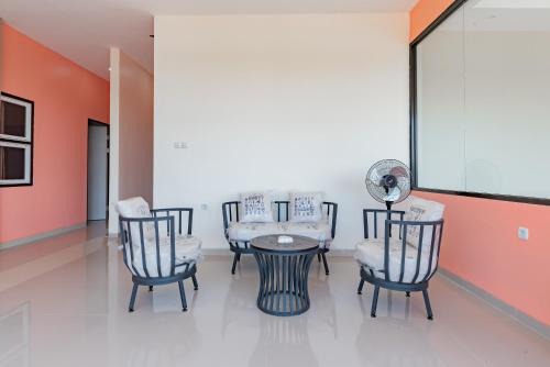 Tanjung Redeb Hotel | Sans Hotel Berau Square