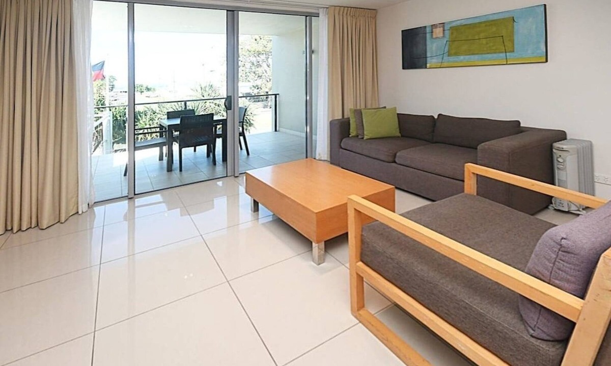 Urangan Apartment | Sea View 1-Bedroom Resort Apt Self-Catering