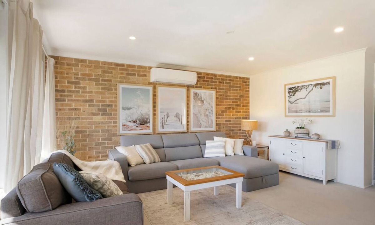Long Jetty House | Seashells on Eloora Family home