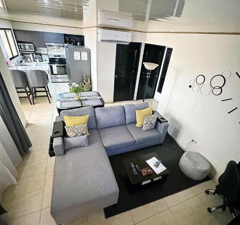 Cacique Apartment | Senderos Apt 1, 5 min to SJO, self check-in